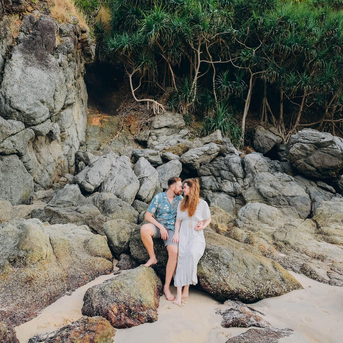Phuket couple session on the sand